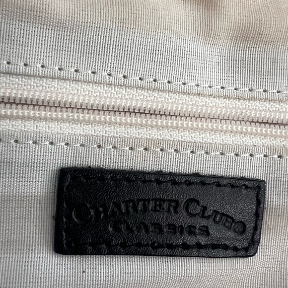 Charter Club Classics leather shoulder bag quilted gray with tassel pull - Picture 4 of 8